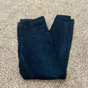 SPANX dark denim wash pull on jeans size large